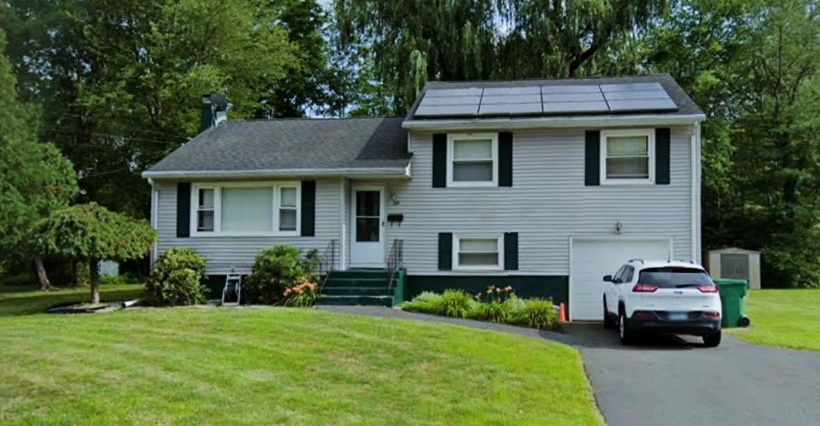 Bloomfield, Connecticut: the home Ragnar Real Estate helped this family keep or move on from